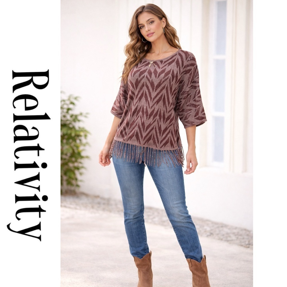 Relativity fringed sweater size large
